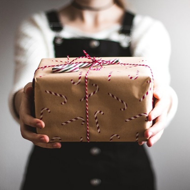¿Puede una empresa dejar de entregar la cesta de navidad a sus empleados?