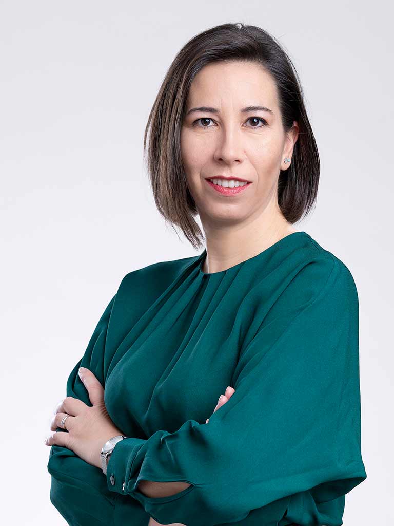 Almudena Medina, tax lawyer specializing in US taxation at CECA MAGÁN Abogados