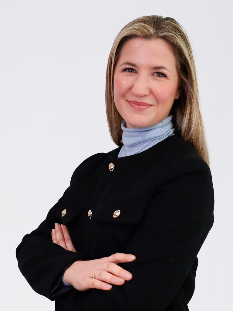 Alejandra Marín, commercial lawyer at CECA MAGÁN abogados