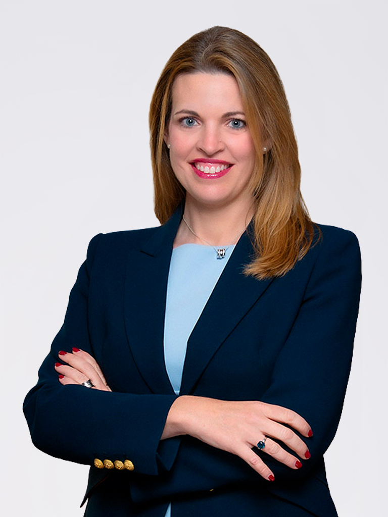 Laura Cadenas, abogada y socia de derecho bancario en CECA MAGÁN Abogados